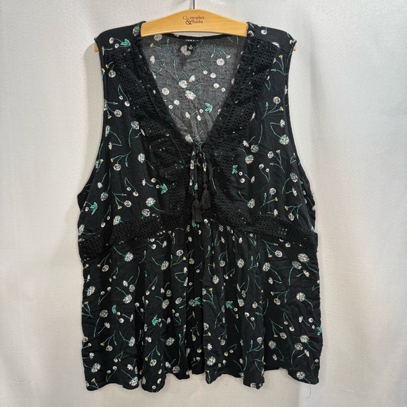 Torrid Black Sleeveless Boho Top Floral Embroidered Size 4 - Picture 1 of 5